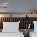 Hotel Moxy Katowice Airport