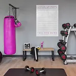 Hotel Moxy Katowice Airport