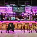 ホテル Moxy Katowice Airport