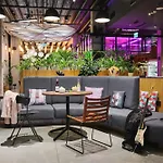 Moxy Katowice Airport 3* ピジョビツェ