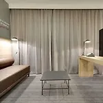 Hotel Moxy Katowice Airport 3*