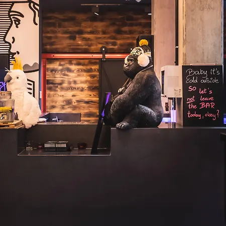 Moxy Katowice Airport فندق 3*