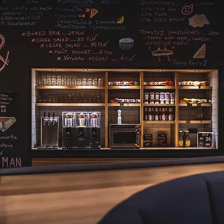 Moxy Katowice Airport 3*