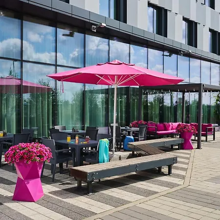 Hotel Moxy Katowice Airport 3*