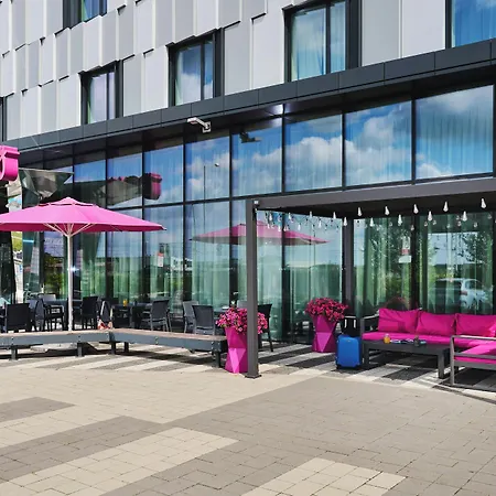 Moxy Katowice Airport Hotel Pyrzowice