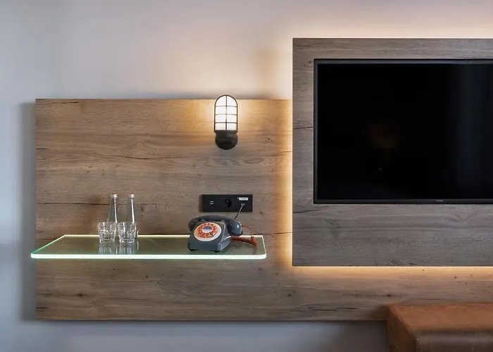 Hotel Moxy Katowice Airport 3*