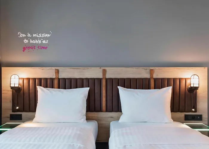 Moxy Katowice Airport 3*