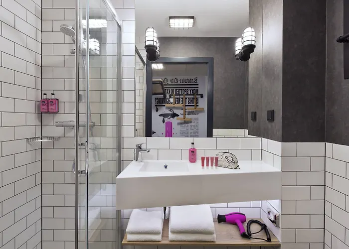 Moxy Katowice Airport Hotel