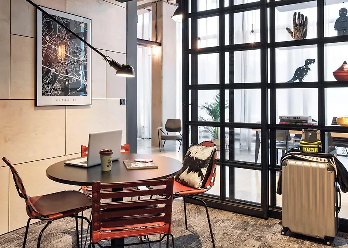 Moxy Katowice Airport 3*