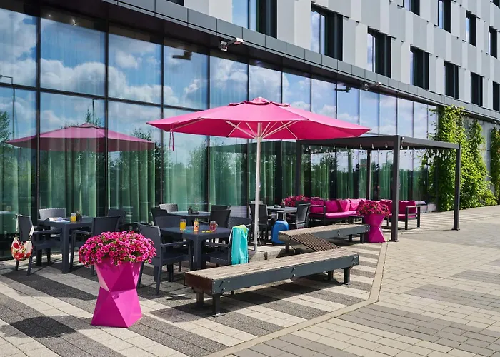 Hotel Moxy Katowice Airport 3*