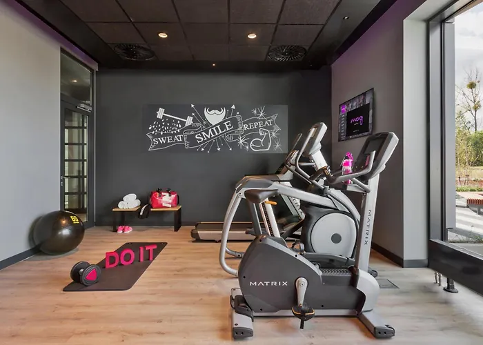 Moxy Katowice Airport 3*