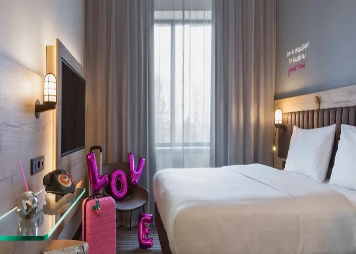 Hotel Moxy Katowice Airport 3*